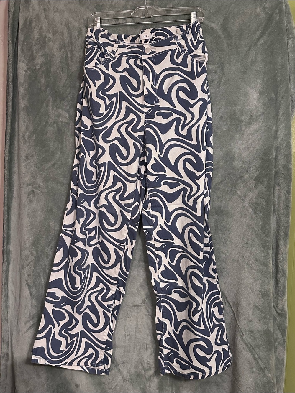 Rue21 Blue & White Swirl Boot-Cut Pants
